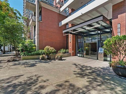 410 909 Mainland Street, Vancouver, BC 