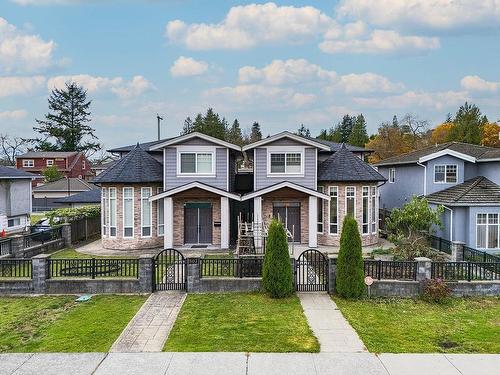 305 Stratford Avenue, Burnaby, BC 