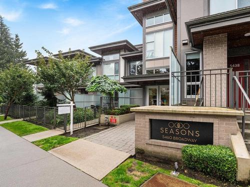 201 5460 Broadway, Burnaby, BC 