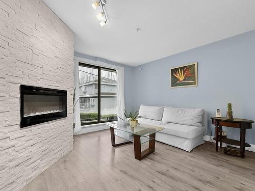 211 5818 Lincoln Street, Vancouver, BC 