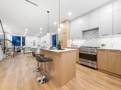 1812 E 55Th Avenue, Vancouver, BC 