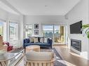 2420 W 8Th Avenue, Vancouver, BC 