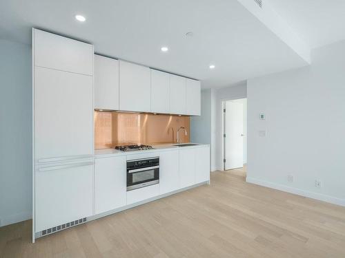 2102 1480 Howe Street, Vancouver, BC 