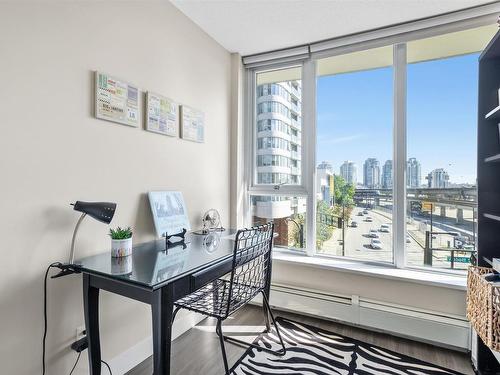 305 689 Abbott Street, Vancouver, BC 