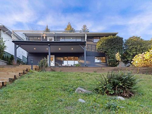 1225 Cloverley Street, North Vancouver, BC 