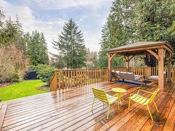 417 HADDEN DRIVE  West Vancouver, BC V7S 1G1