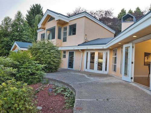 1080 Crestline Road, West Vancouver, BC 