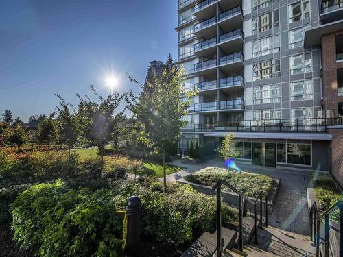 905 3096 Windsor Gate, Coquitlam, BC 