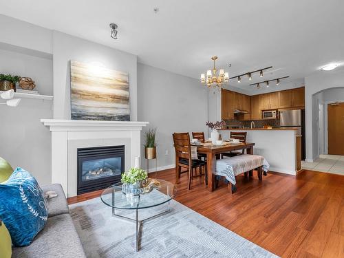 311 4883 Maclure Mews, Vancouver, BC 