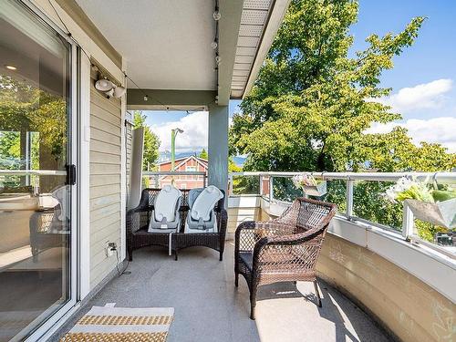 303 3220 W 4Th Avenue, Vancouver, BC 