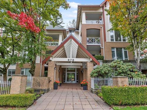 403 678 W Queens Road, North Vancouver, BC 