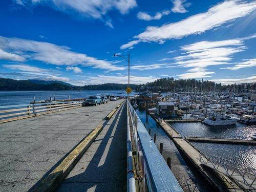 301 710 School Road, Gibsons, BC 