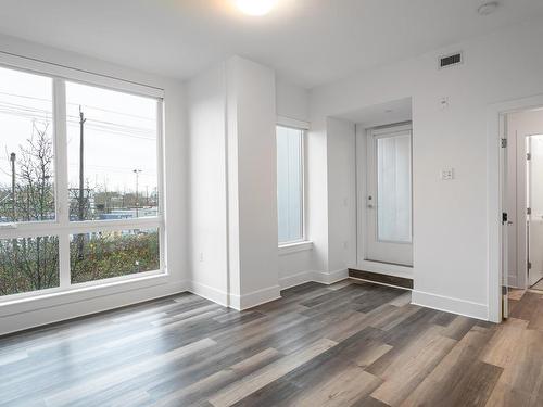 4 8598 River District Crossing, Vancouver, BC 