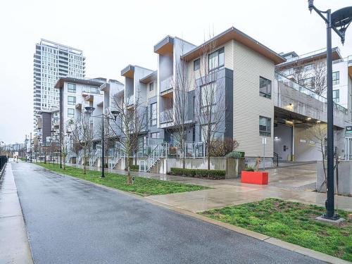 4 8598 River District Crossing, Vancouver, BC 