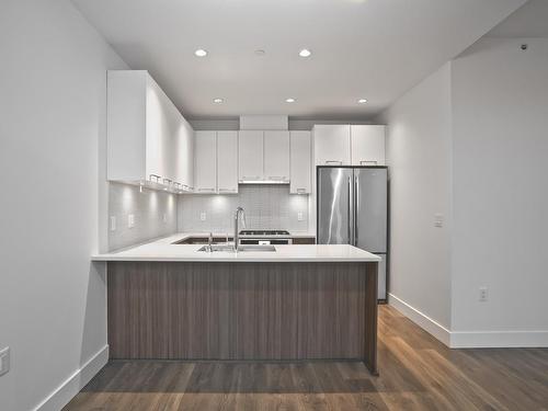 4 8598 River District Crossing, Vancouver, BC 