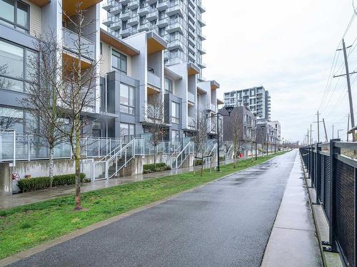 4-8598 River District Crossing, Vancouver, BC 