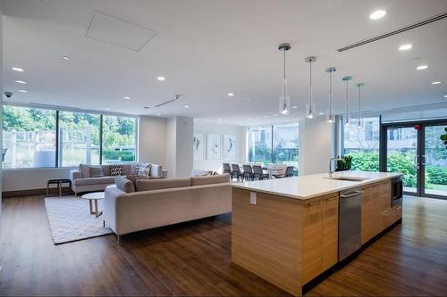 4-8598 River District Crossing, Vancouver, BC 