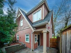 4513 NANAIMO STREET  Vancouver, BC V5N 5J2