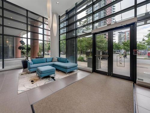 706 33 Smithe Street, Vancouver, BC 