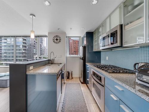 706 33 Smithe Street, Vancouver, BC 