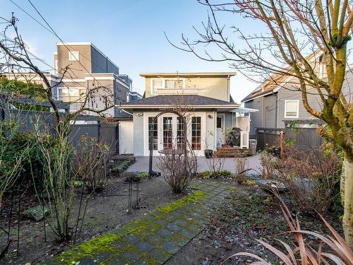 3940 W 10Th Avenue, Vancouver, BC 