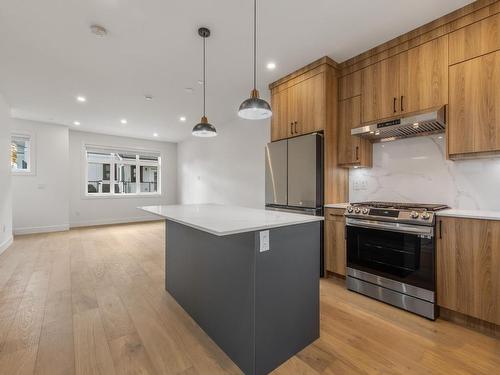 1373 E 24Th Avenue, Vancouver, BC 