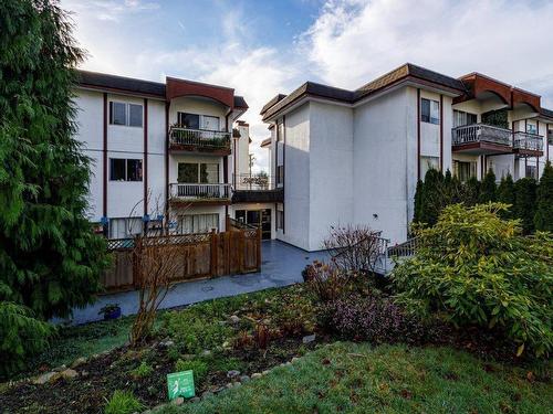 201 135 W 21St Street, North Vancouver, BC 