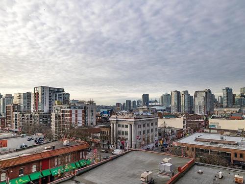 807 231 East Pender Street, Vancouver, BC 