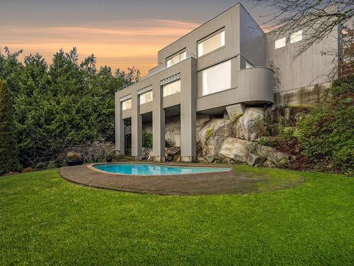 4655 Woodgreen Drive, West Vancouver, BC 