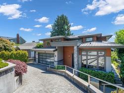 2384 NELSON AVENUE  West Vancouver, BC V7V 2R2