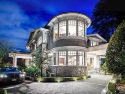 3402 OSLER STREET  Vancouver, BC V6H 2W3