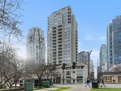 1106 1225 RICHARDS STREET  Vancouver, BC V6B 1E6