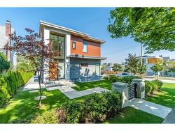 3011 W 27 AVENUE  Vancouver, BC V6L 1W6