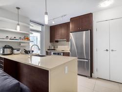 1705 888 HOMER STREET  Vancouver, BC V6B 0H7