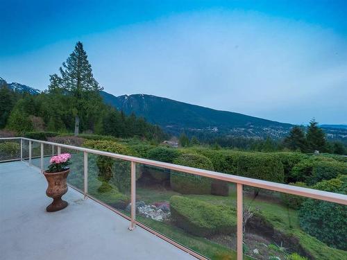 497 Craigmohr Drive, West Vancouver, BC 