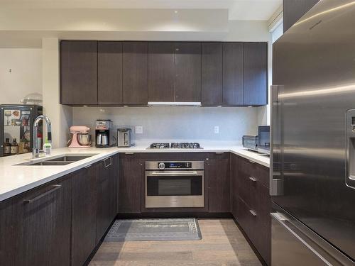 6106 Oak Street, Vancouver, BC 