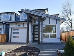 5182 LORRAINE AVENUE  Burnaby, BC V5G 2S4