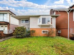 3428 E 25TH AVENUE  Vancouver, BC V5R 1K1