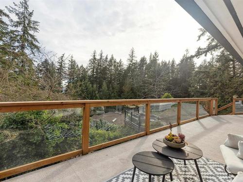 3714 Southridge Place, West Vancouver, BC 