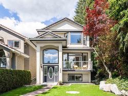 366 E 26TH STREET  North Vancouver, BC V7N 1B1