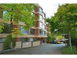 304-2140 Briar Avenue  Vancouver, BC V6L 3E3