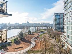 806-8 Smithe Mews  Vancouver, BC V6B 0A5