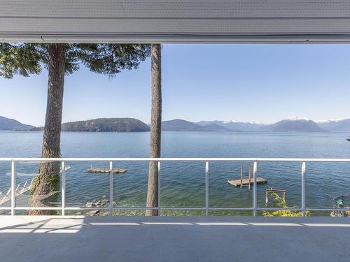 4 Strachan Point Road, West Vancouver, BC 