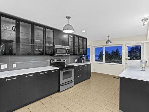 1230 Renton Road, West Vancouver, BC 