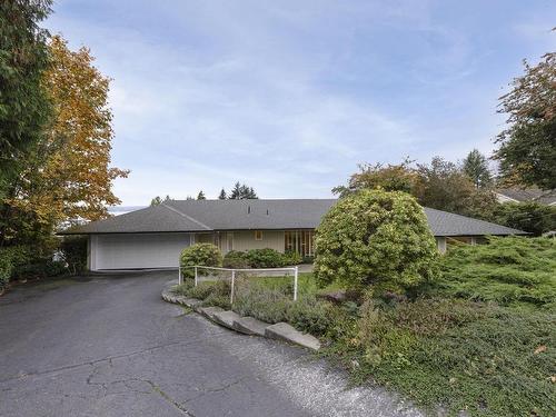 1230 Renton Road, West Vancouver, BC 