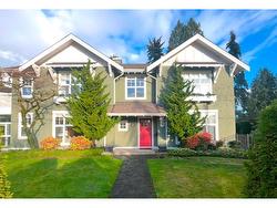 4379 ROSS CRESCENT  West Vancouver, BC V7W 1B3