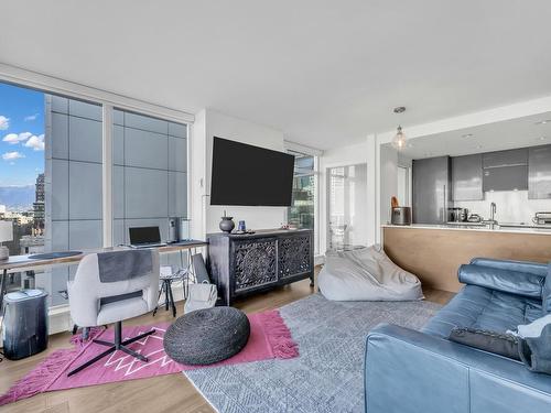 909 161 West Georgia Street, Vancouver, BC 