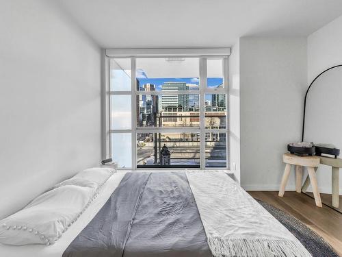 909 161 West Georgia Street, Vancouver, BC 