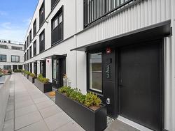 342 1120 E GEORGIA STREET  Vancouver, BC V6A 0K2