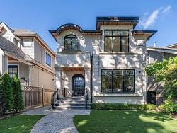 2765 W 15TH AVENUE  Vancouver, BC V6K 2Z7